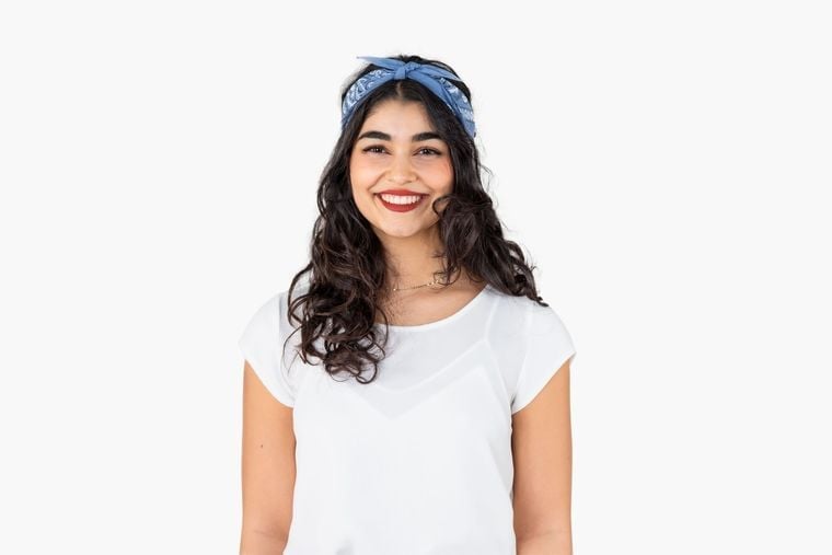 The bandana as a hairband The bandana as a hairband
